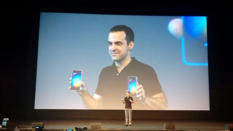 Hugo barra shows off Mi 4i Xiaomi Live