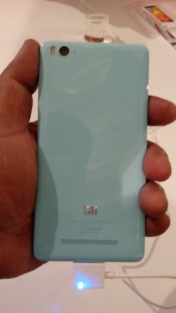 Xiaomi MI 4i Rear Xiaomi MI 4i Rear