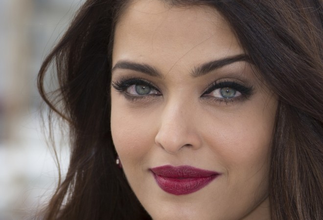 Aishwarya Rai Bachchan Birthday: Top SEXY Photos Of The World's Most ...