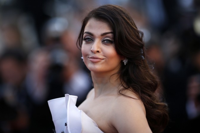 Cannes Film Festival 2015: Glamorous Aishwarya Rai Bachchan Charms the Red Carpet in Ralph & Russo