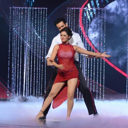 Rashami Desai, Nandish Sandhu on 'Nach Baliye 7'