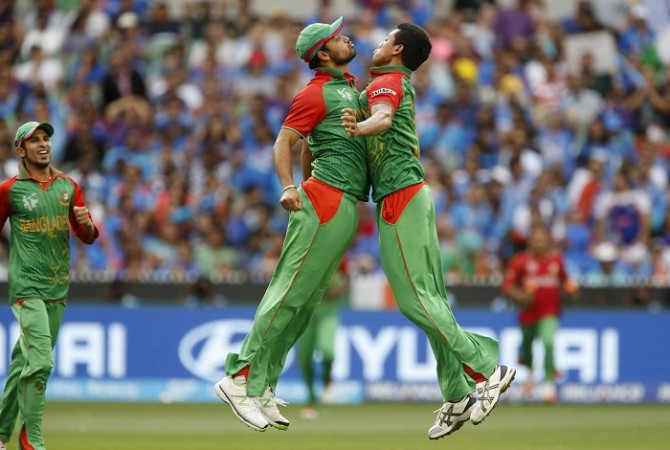 Taskin Ahmed (R) was impressive with the ball as he picked up the wicket of Shikhar Dhawan and Virat Kohli in the 1st ODI against India on Thursday. Taskin Ahmed