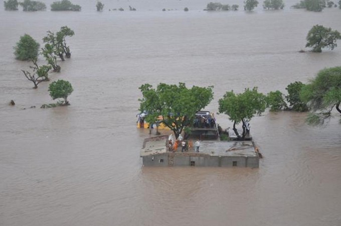 MI-17 V5 helicopters of Indian Air Force carrying out rescue and relief operation in Amreli district. Gujarat Floods