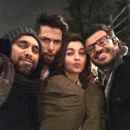 Shahid Kapoor, Alia Bhatt starrer 'Shaandaar' Releases on Dussehra This Year Shahid Kapoor, Alia Bhatt starrer 'Shaandaar' Releases on Dussehra This Year