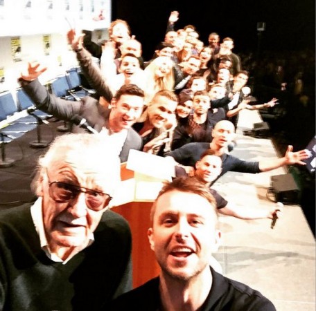 Hugh Jackman, Ryan Reynolds, Channing Tatum and other 'X-Men', 'Deadpool', 'Wolverine' cast members along with Stan Lee makes for an epic selfie