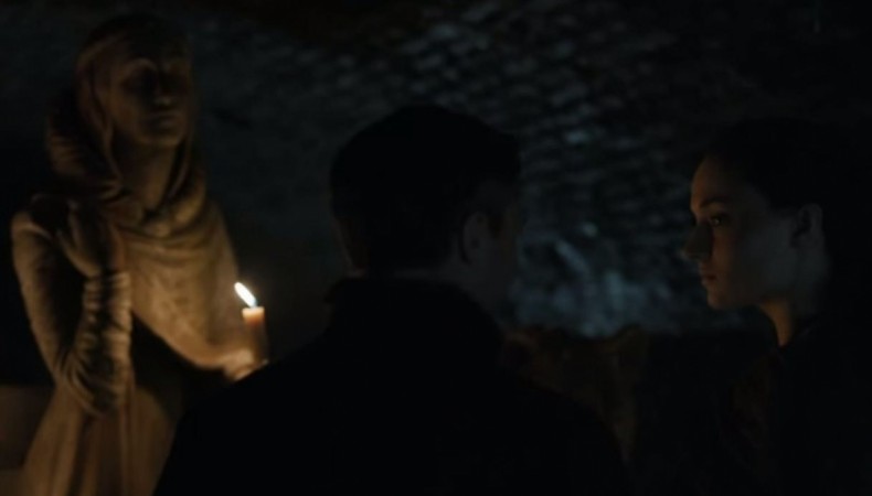 Sansa and Littlefinger in front of Lyanna Stark's statue in the Crypts