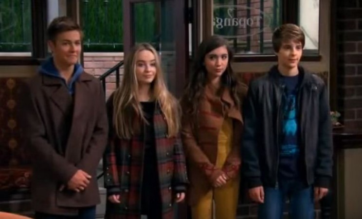 who is lucas dating in girl meets world