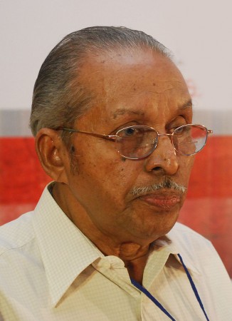 ONV Kurup dies at 84
