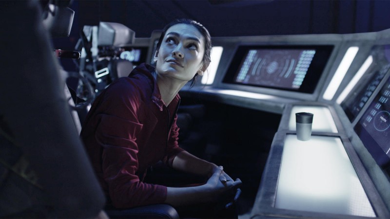 Florence Faivre as Julie Mao