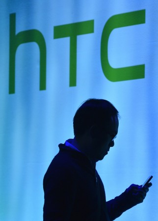 Why is HTC missing from CES 2017 schedule?
