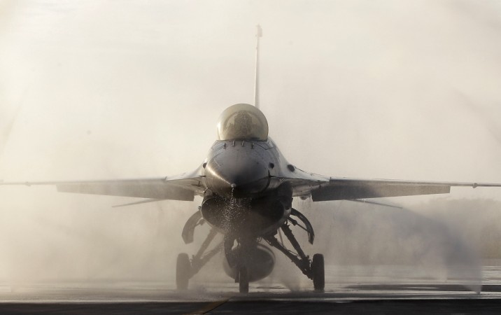 F-16 fighter jets