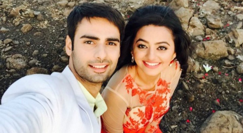 Swara and Sanskaar to be seen in a different look in "Swaragini." Pictured: "Swaragini" actors Varun Kapoor and Helly Shah