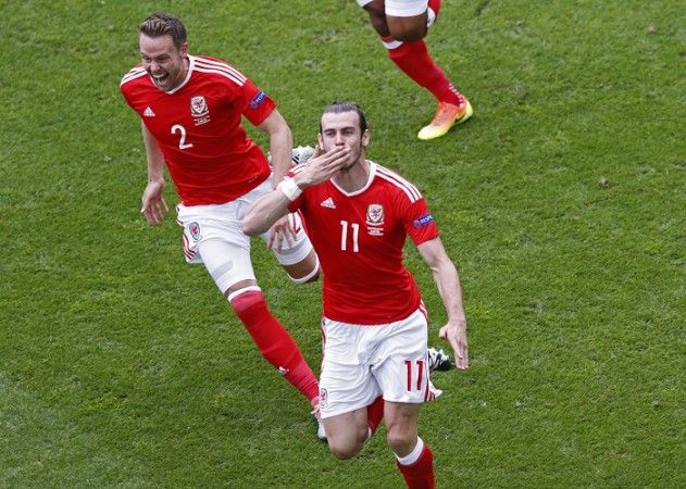 Gareth Bale Chris Gunter Wales