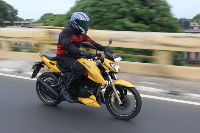 Tvs Apache Rtr V Test Ride Review It S An All Round Package Ibtimes India