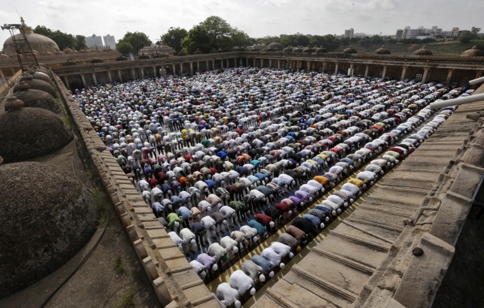 Eid 2016 date in India: Shia Muslims celebrating Eid al 