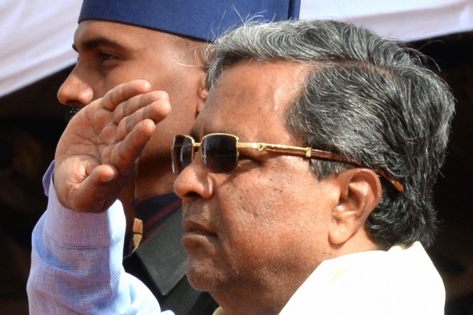 pay commission bonanza karnataka govt employees cm siddaramaiah jubilee association lakhs of benefit hike salary
