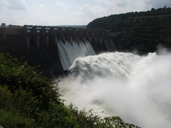Supreme Court expected to pronounce its final verdict on the Cauvery water issue on Friday Cauvery water row