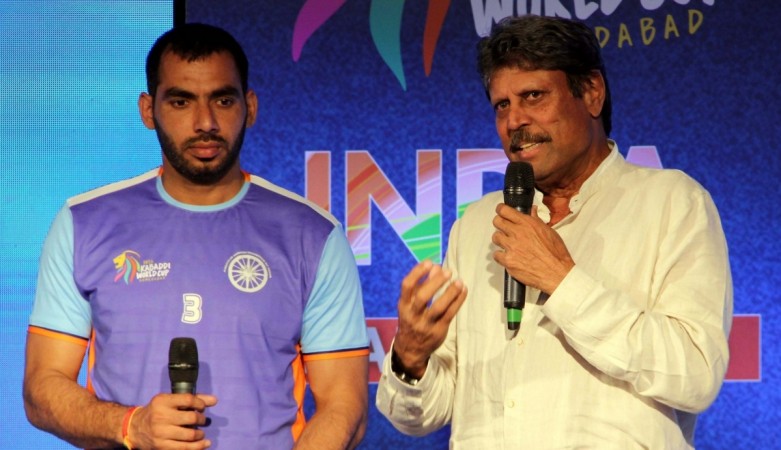 Former Indian cricketer Kapil Dev with India captain Anup Kumar ahead of the Kabaddi World Cup in Mumbai kabaddi
