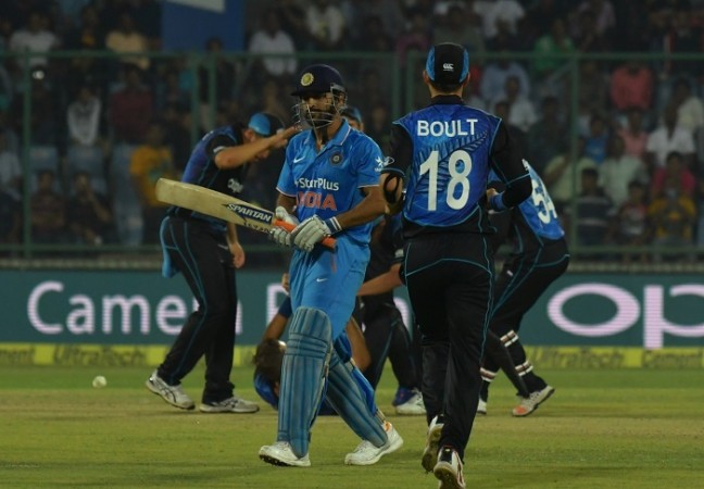 India captain MS Dhoni walks back after being dismissed in the second ODI against New Zealand, October 20, 2016 MS Dhoni India New Zealand