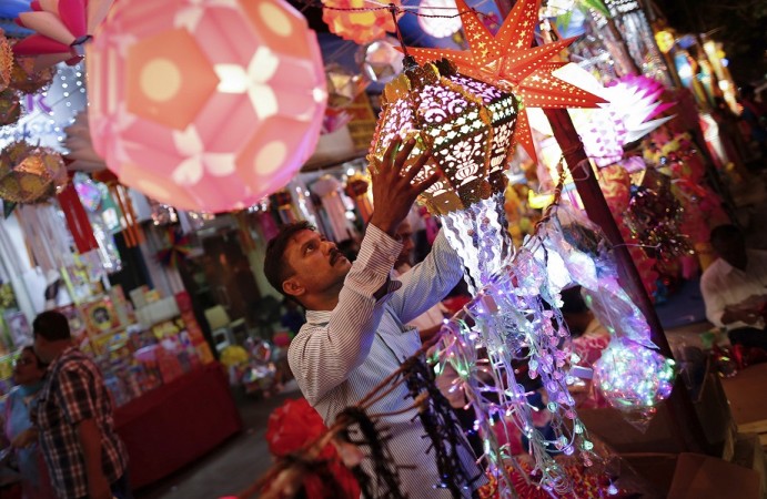 Diwali 2016: Last minute shoppers' guide for this festive occasion