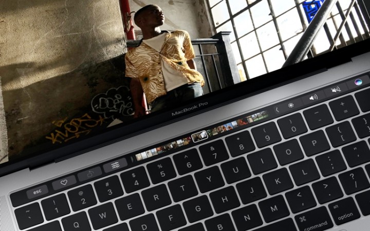 Apple MacBook Pro with Touch Bar Apple MacBook Pro with Touch Bar