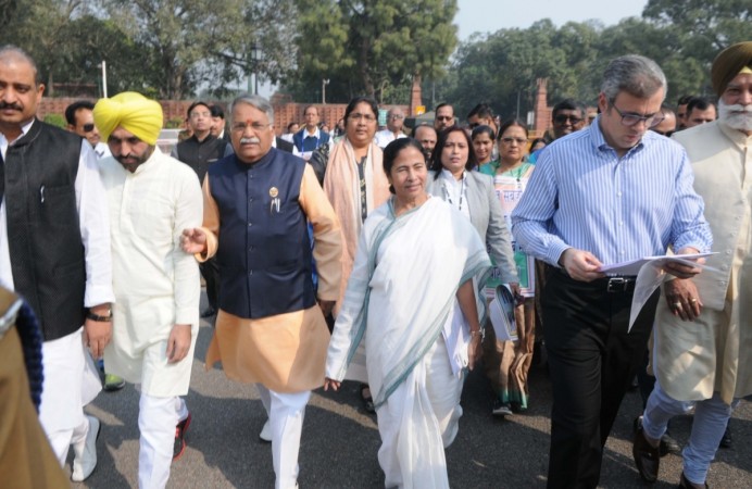 pay commission 7th cpc allowances hike committee arun jaitley demonetisation opposition parties march parliament winter session protests slam decision modi govt cash black money finance secretary ministry