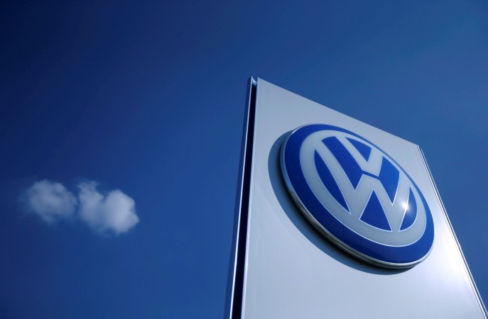 Volkswagen logo volkswagen, Volkswagen, Volkswagen logo, carbon emission scandal