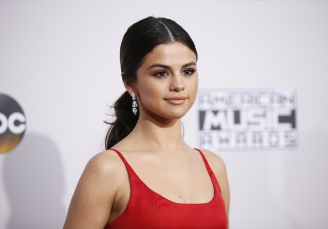 Singer Selena Gomez arrives at the 2016 American Music Awards in Los Angeles, California, U.S., November 20, 2016. Selena Gomez