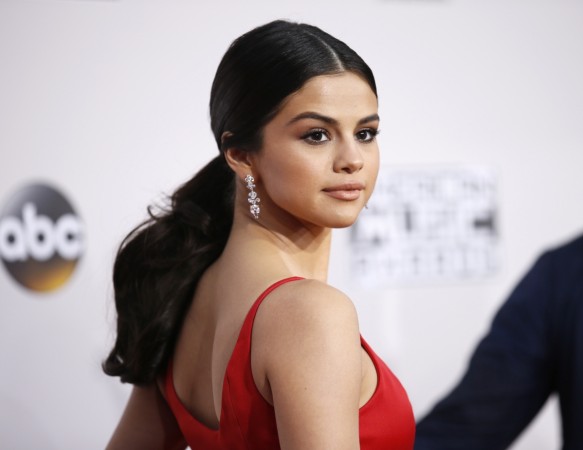 Singer Selena Gomez arrives at the 2016 American Music Awards in Los Angeles, California, U.S., November 20, 2016. Selena Gomez