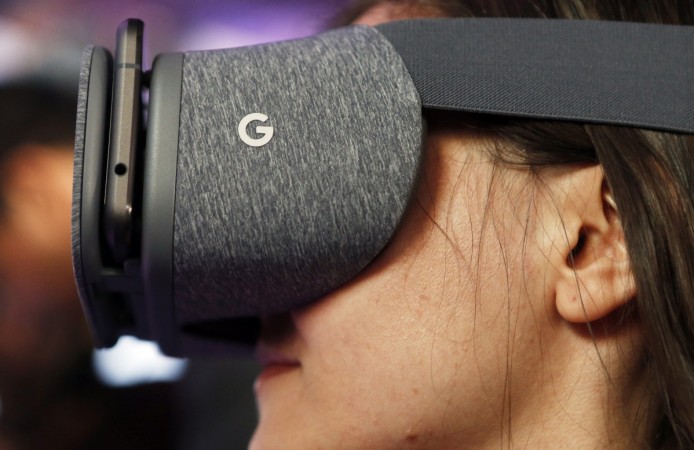 A member of the media tries out the Google Daydream View VR headset during the presentation of new Google hardware in San Francisco, California, US, October 4, 2016. Google Daydream View
