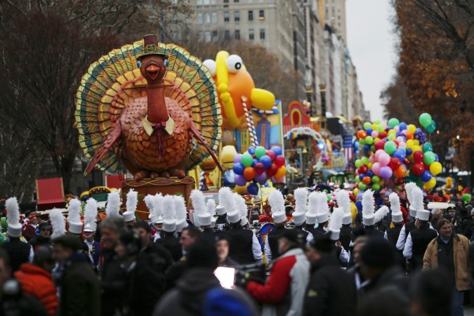 Performers prepare for the Macy's Thanksgiving Day Parade in New York, November 27, 2014 Macy's Thanksgiving Parade 1