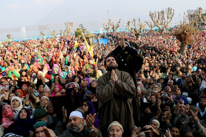 People throng the Hazratbal Shrine on Eid Milad-un-Nabi in Srinagar, on December 24, 2015. Eid-e-Milad