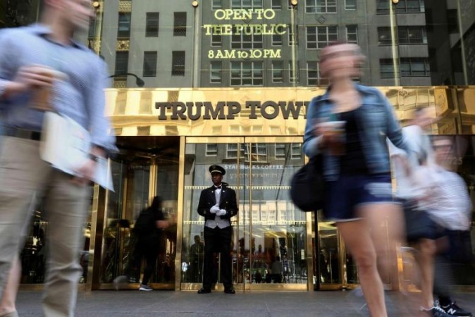 The building is reported to have caught fire as firefighters responded swiftly by dousing the fire. Trump Tower