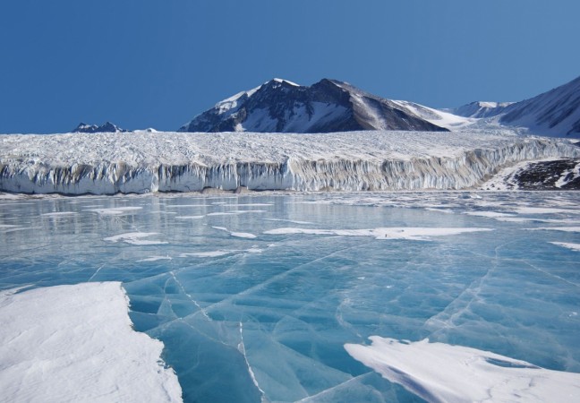  Antarctica "title =" Antarctica has a massive store of freshwater trapped as ice "width =" 660 "height =" auto "tw =" 1200 "th =" 833 "/> </figure>
<p><figcaption class=