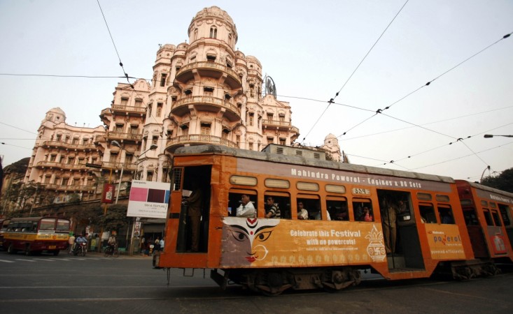 Residents of Kolkata and others have shamed the city. Tram in Kolkata