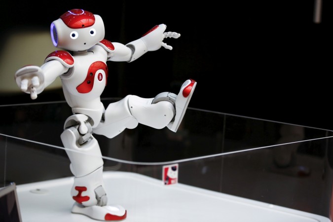 A greyorange robots, greyorange butler robots, robots in japan, Nitori Holdings, nitori home furnishings