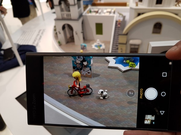 OPPO 5X Dual Camera Zoom Review OPPO 5X Dual Camera Zoom Review