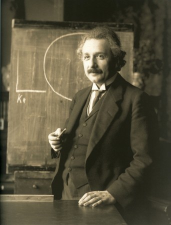 Albert Einstein Albert Einstein