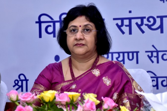 State Bank of India Chairperson Arundhati Bhattacharya. sbi, sbi arundhati bhattacharya, sbi share price, sbi chairperson