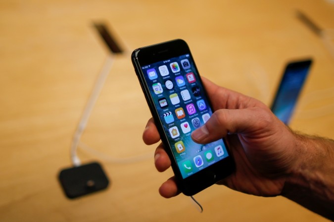 Apple iPhone 7 iPhone 7