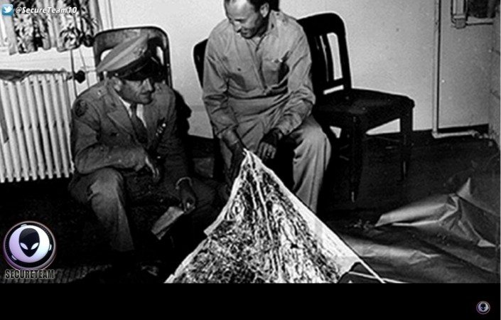 This image is believed to be attempt by the military to cover up the Roswell crash, a UFO hunter revealed. ufo, Rosewell crash, Roswell Rock, alien, ufo, mystery, controversy,