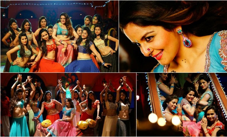 Roma in the item song Chilankakal Tholkkum from the movie Sathya. Roma, Sathya item song, devotional song, Gopi Sunder
