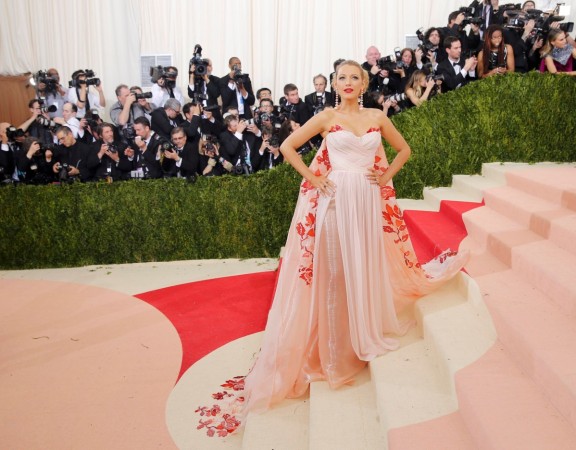 Blake Lively at 2016 Met Gala Blake Lively at 2016 Met Gala