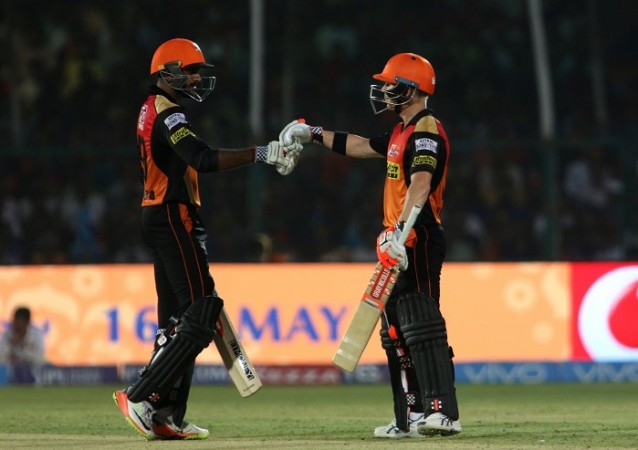 Vijay Shankar and David Warner Vijay Shankar, David Warner, SRH, IPL 2017, Eliminator