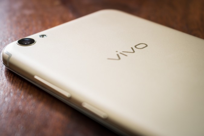 Vivo is here with on-screen fingerprint scanner smartphone Vivo V5s