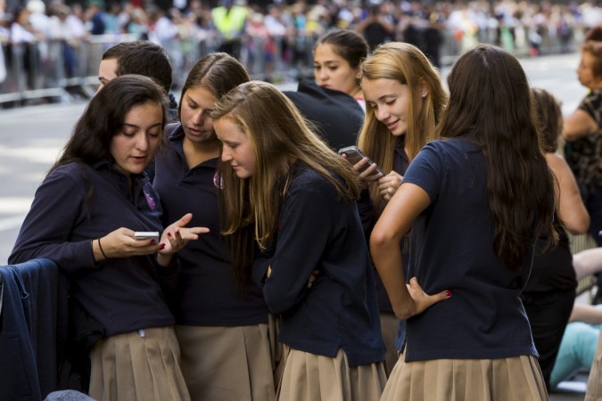 The parental controls in the new Facebook messaging app may turn some teens off. New Facebook messaging app for teens