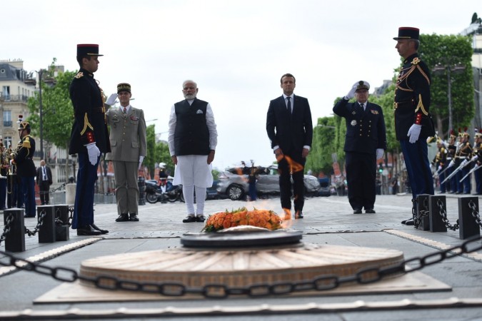 Modi in France: PM meets President Macron, vows to ...