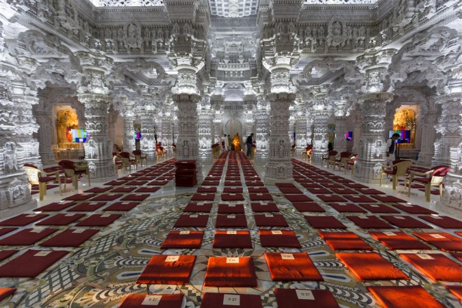 1496668095 Great Prayer Hall Lord Venkateswara Temple 