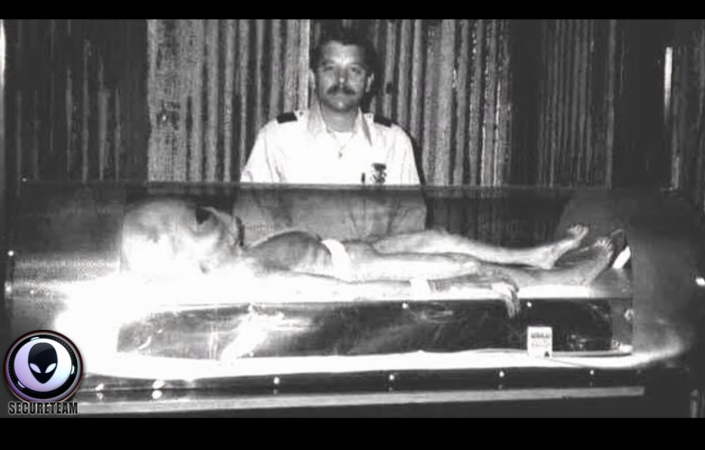 Roswell crash, ufo, alien, cover up, revelations, weird news, mystery,