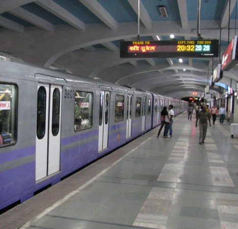 The couple was thrashed for hugging in public on Monday night. (Representational Image) Kolkata Metro